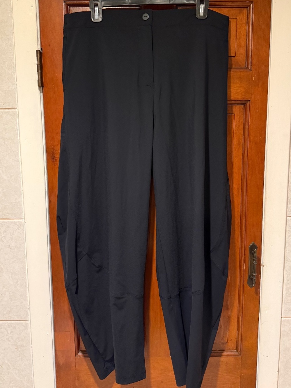 RUTI “On the Loose” barrel pant